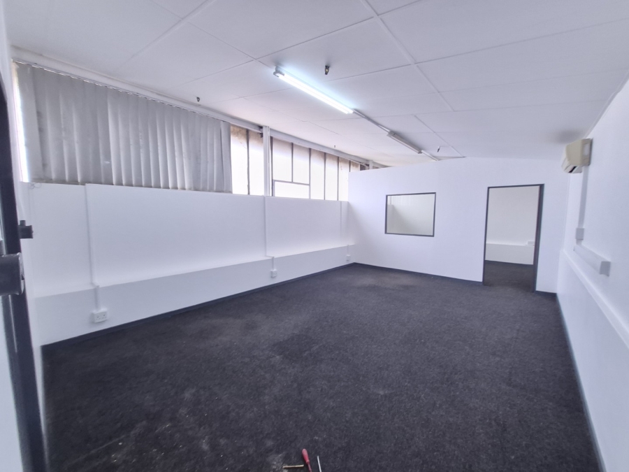 To Let Commercial Property for Rent in Paarden Eiland Western Cape